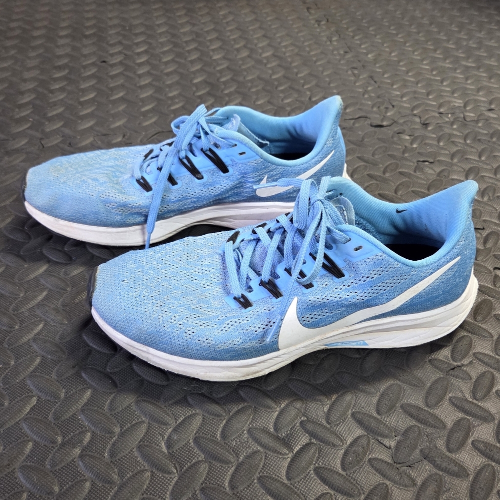 Nike Air Zoom Pegasus 36, women's sz 9, Columbia Blue